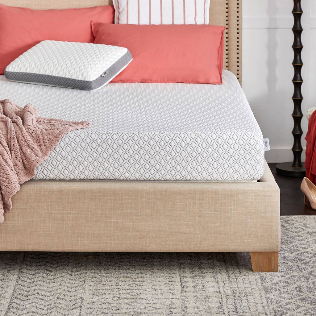 Queen Memory Foam Mattress-in-a-Box with Cool & Clean Cover Q567