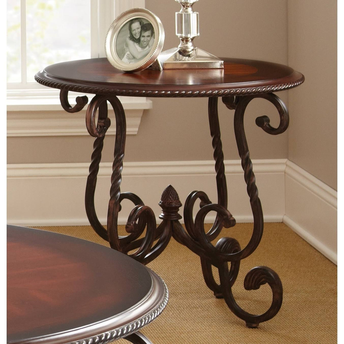 Elegant End Table Y2954