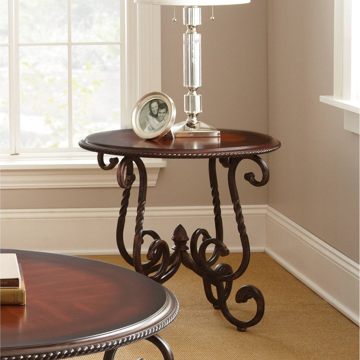 Elegant End Table Y2954