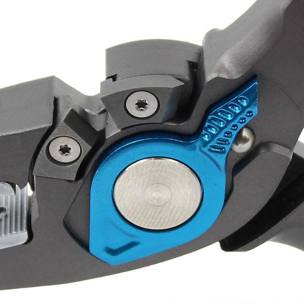Needlenose Pliers C937929