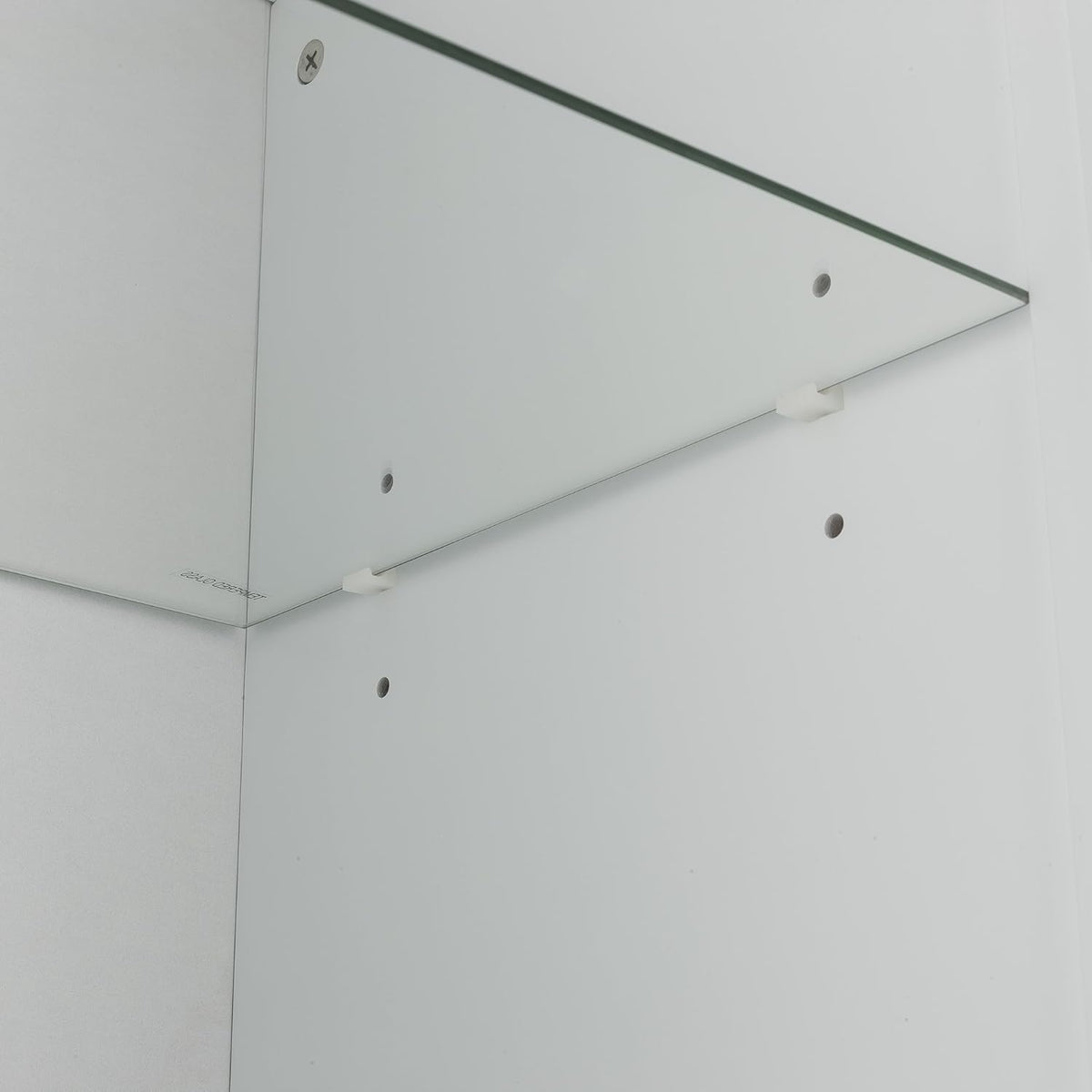 White Linen Floor Cabinet S409