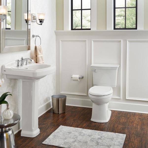 White Elongated Toilet P5948