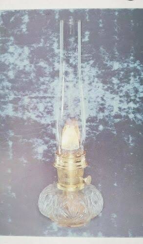 Vintage Blown Glass and Brass Oil Lamp U7751