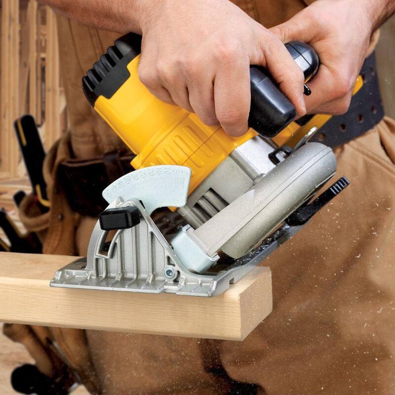 20V MAX Cordless 6.5 in. Circular Saw V4273