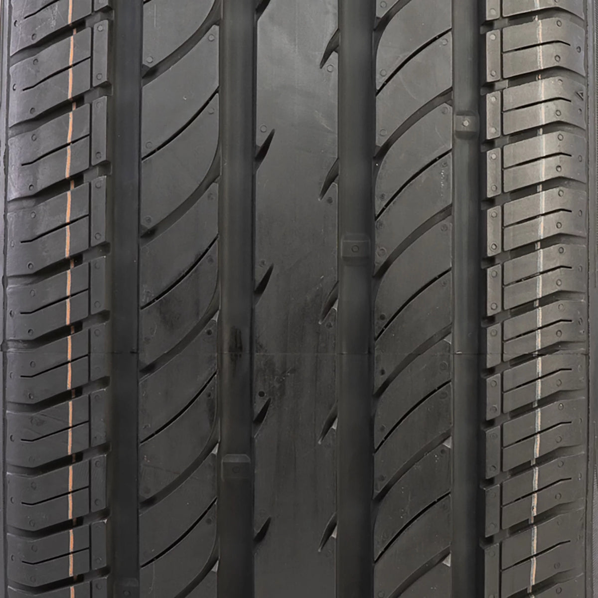 185/60R16 86V Performance Tire Q76542