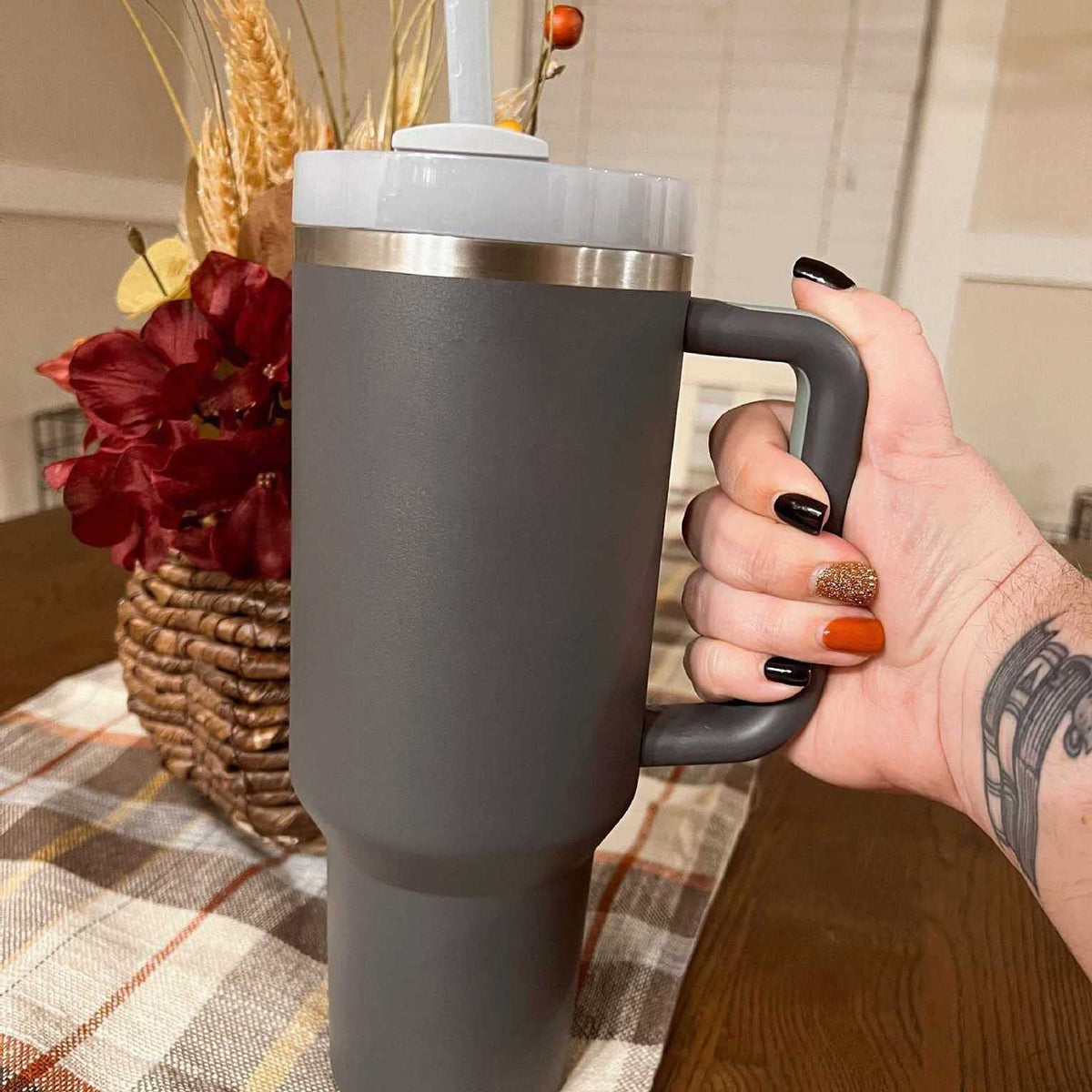 40 oz Insulated Tumbler with Straw and Handle I506