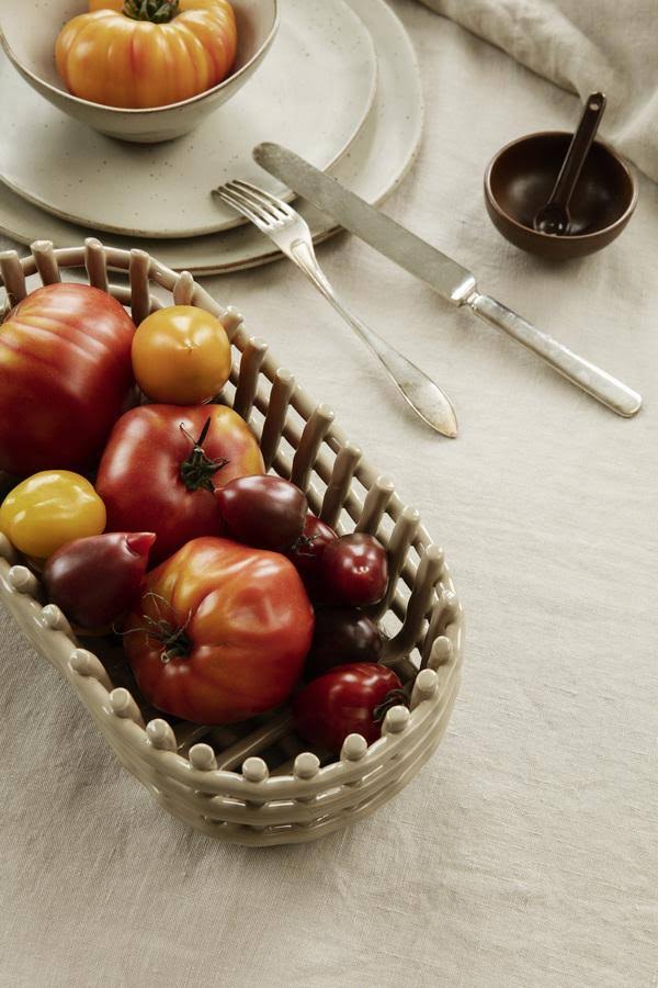 Ceramic Basket Oval G238121
