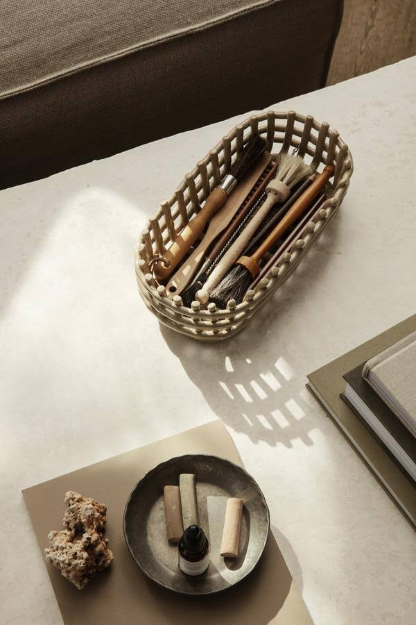 Ceramic Basket Oval G238121