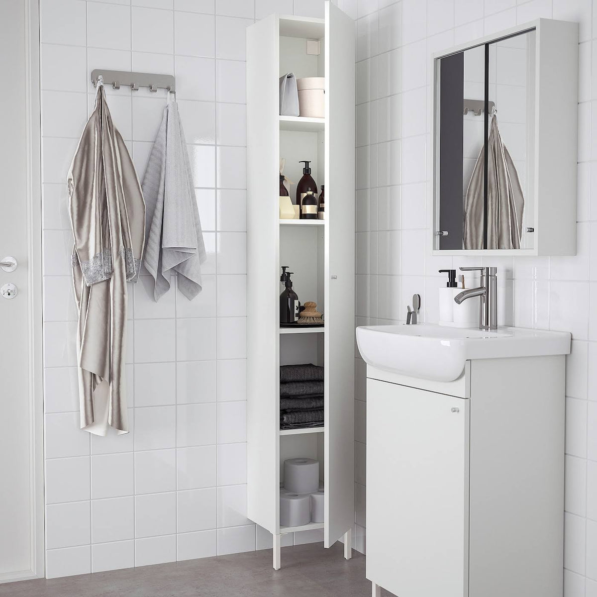 White High Cabinet C38946